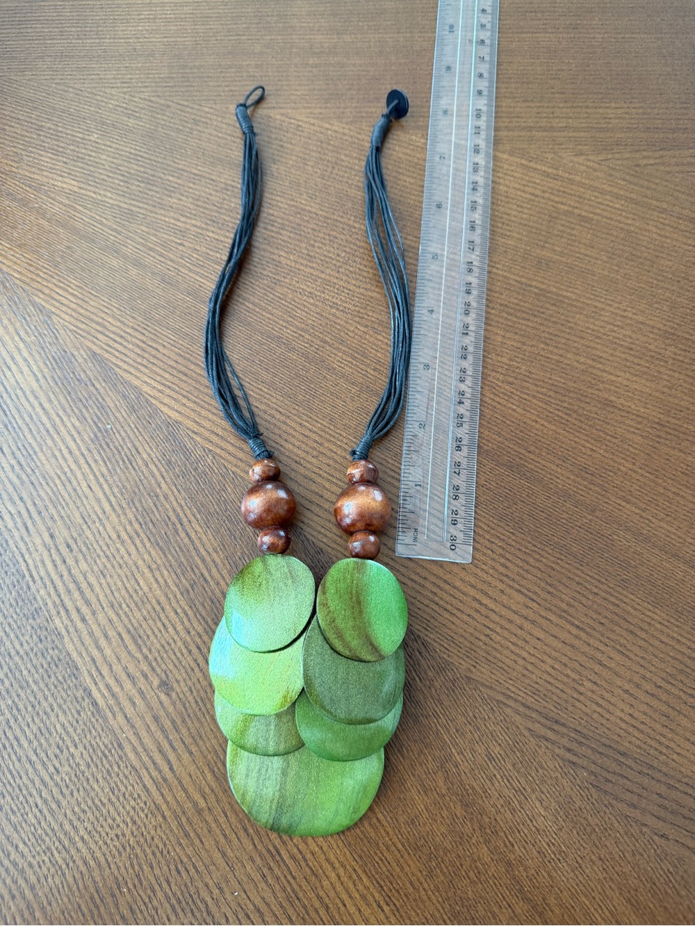 Green Layered Wooden Pendant Necklace - vintage handmade
